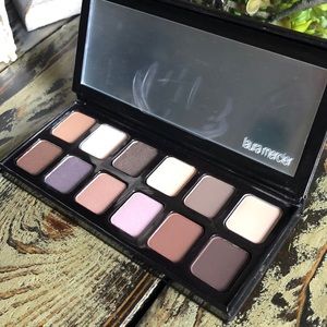 Laura Mercier Extreme neutrals eyeshadow palette
